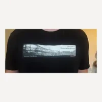 T-Shirt „Platzverweis für Menschenfeindlichkeit / Plumpe Berlin“